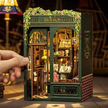 Diy Book Nook Kit: Owl Bookstore