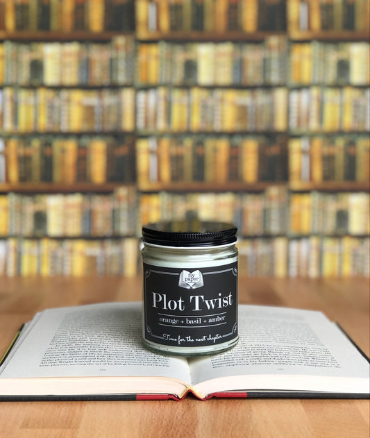 Plot Twist | 9oz Candle