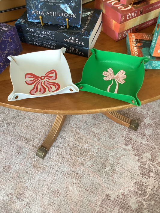 Aspen Lane Bow Snap Trinket Tray