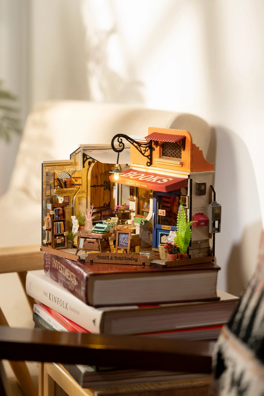 Diy Miniature House Kit: Corner Bookstore
